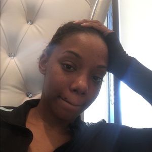 Meet your Posher, Latoya